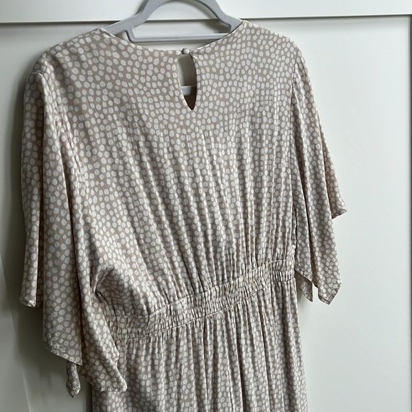 Jumpsuit - Picture 3 of 8